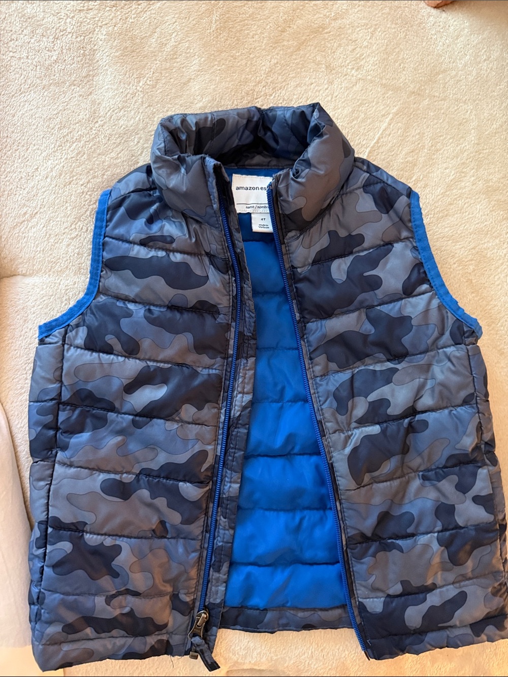 Amazon Essentials Blue & Navy Camo Puffer Vest for Kids